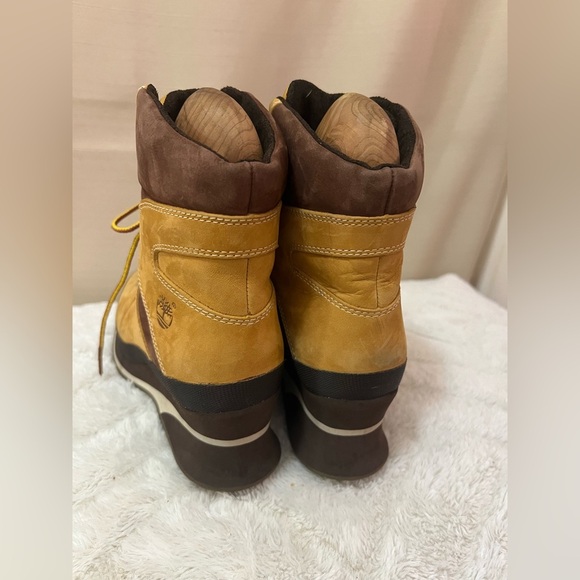 Timberland Women’s Vintage Waterproof Lace-Up Hiking Boots – Size 6.5 - Picture 4 of 5